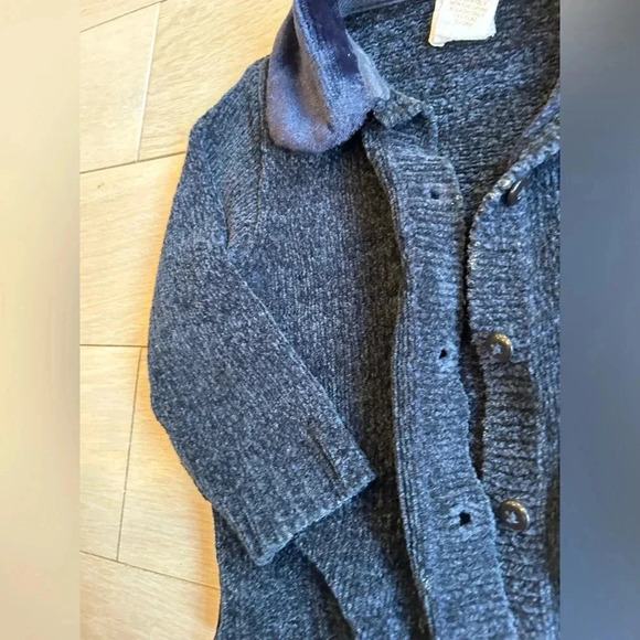 Gap blue button up sweater with velvet collar - Picture 3 of 4